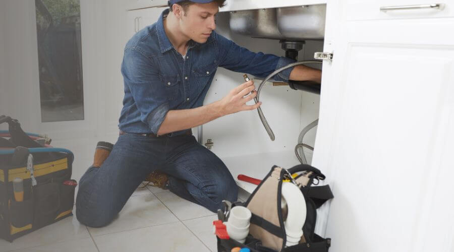 Expert burst pipe repair services in Vichy, MO